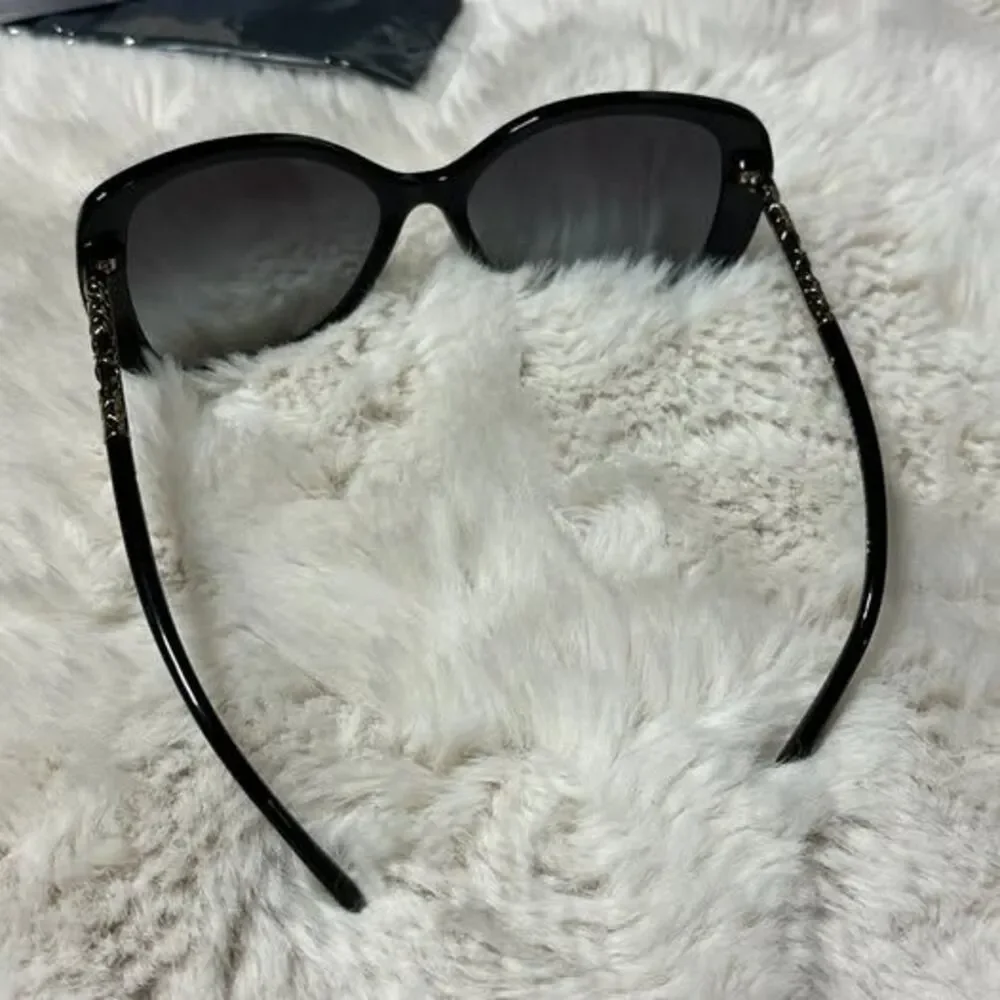 NEW Burberry BE4237 Women’s Oversized Square Sunglasses